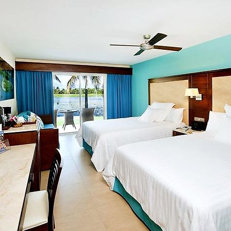Premium Level At Barcelo Bavaro Palace Hotel ภายนอก รูปภาพ